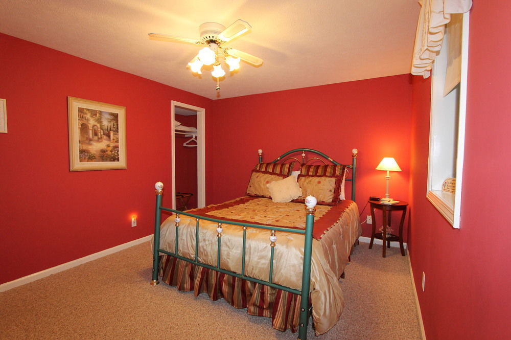 HOTEL THAT PRETTY PLACE BED & BREAKFAST MIDDLEBURY, IN 3* (United States) -  from US$ 118